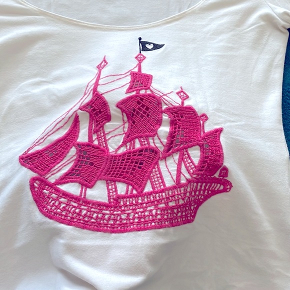 Moschino authentic 100% and super nice shirt size small - Picture 3 of 4